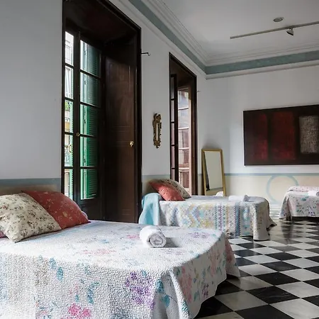 Palacio De Los Suenos Guest house